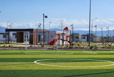 Con estas amenidades, ofrecemos una experiencia que combina diversión, descanso y actividades para toda la familia