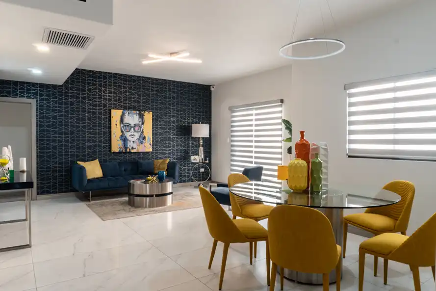 Área de sala y comedor del modelo de casa Orion de Adara residencial